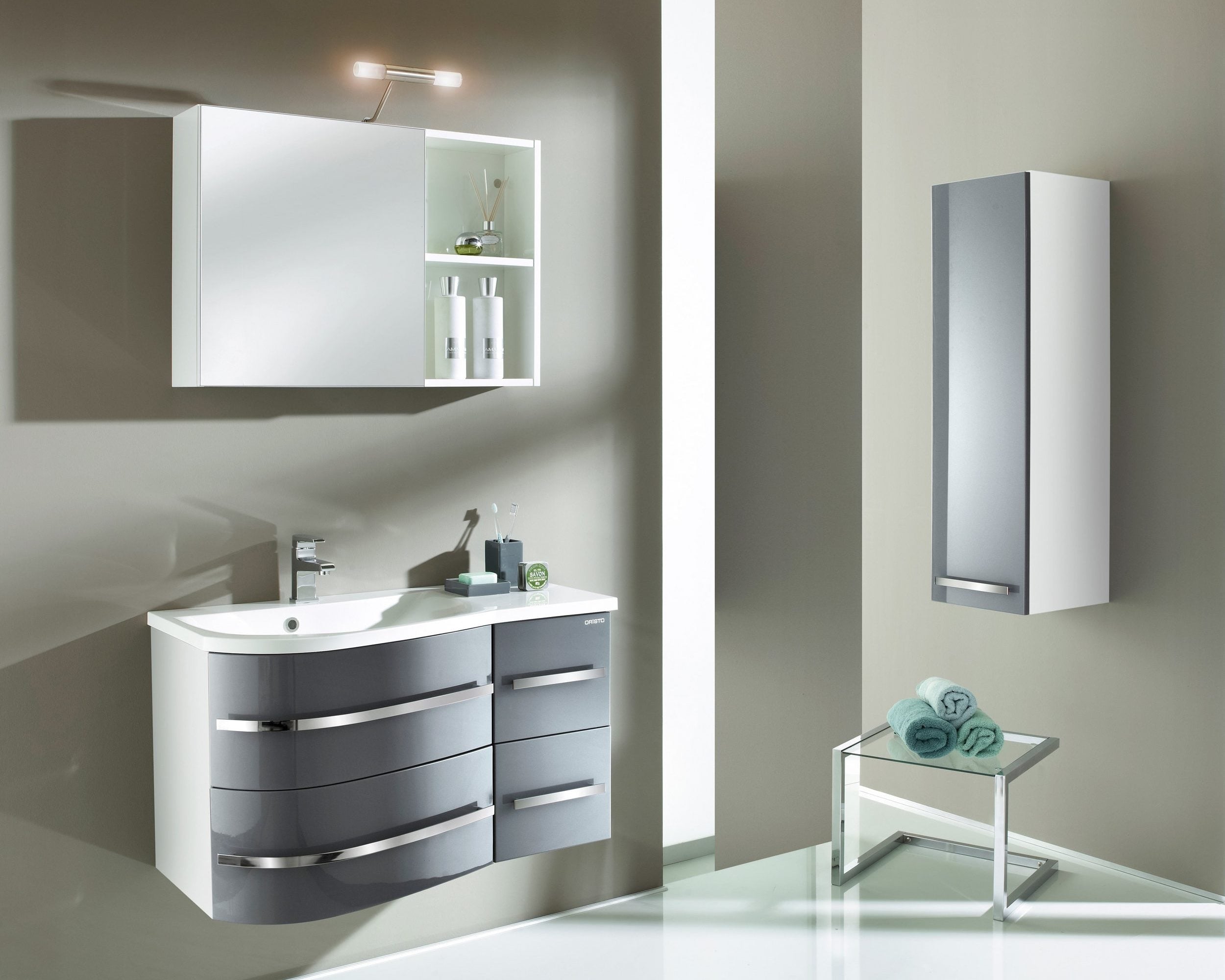 Dulapior de baie inalt Opal, cu inchidere silentioasa soft-close Arboteca