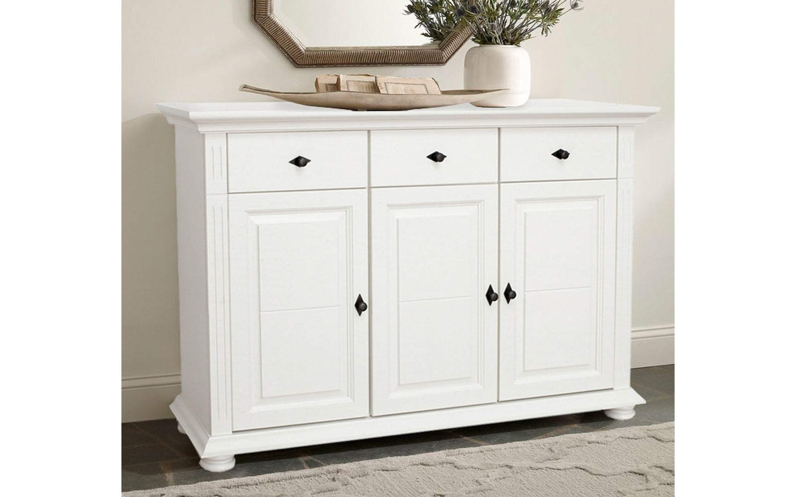 Comoda Amelie din lemn masiv, 137x41x91 cm, Alb Arboteca