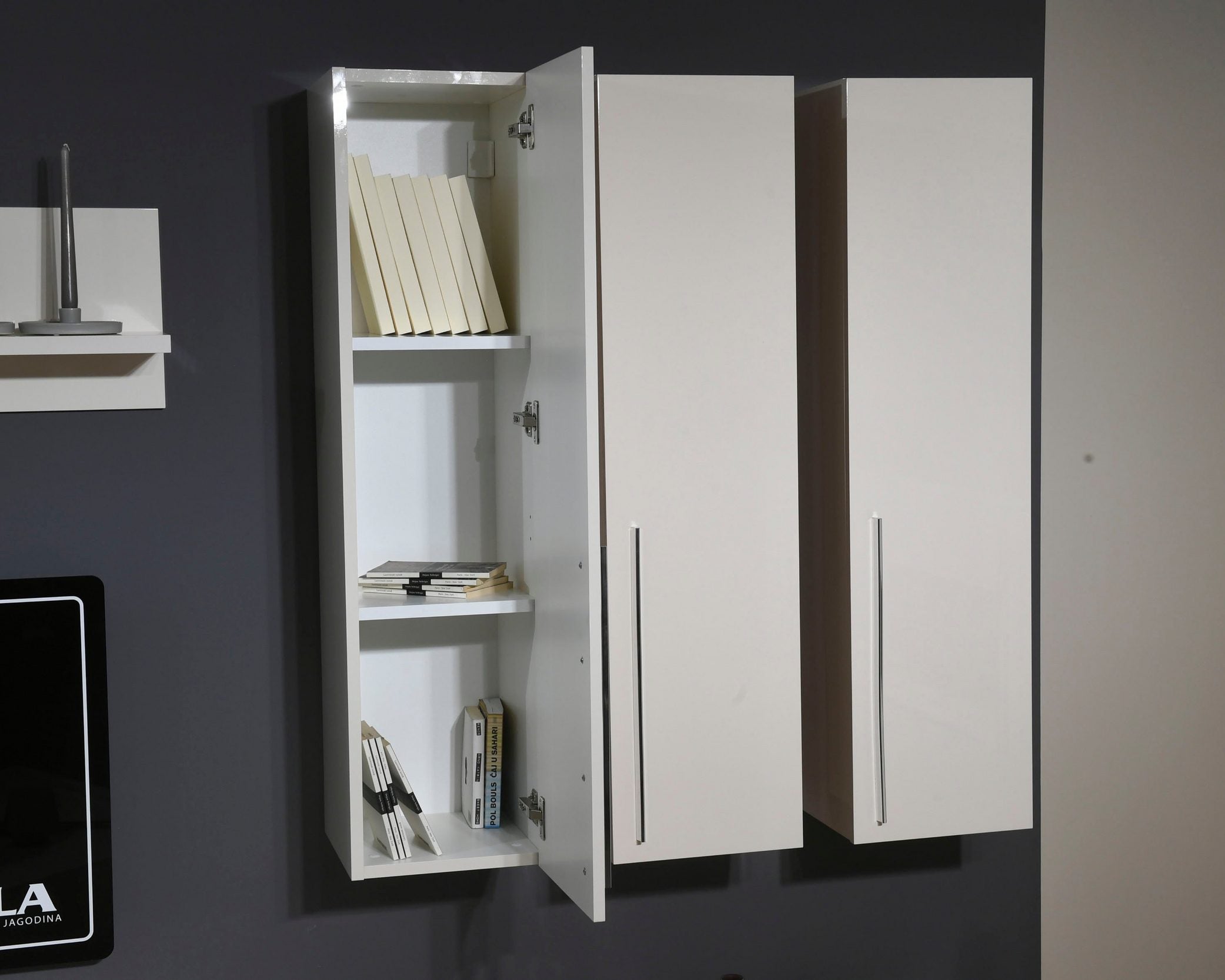 Dulapior suspendat Piano, depozitare verticala, Bej lucios Arboteca