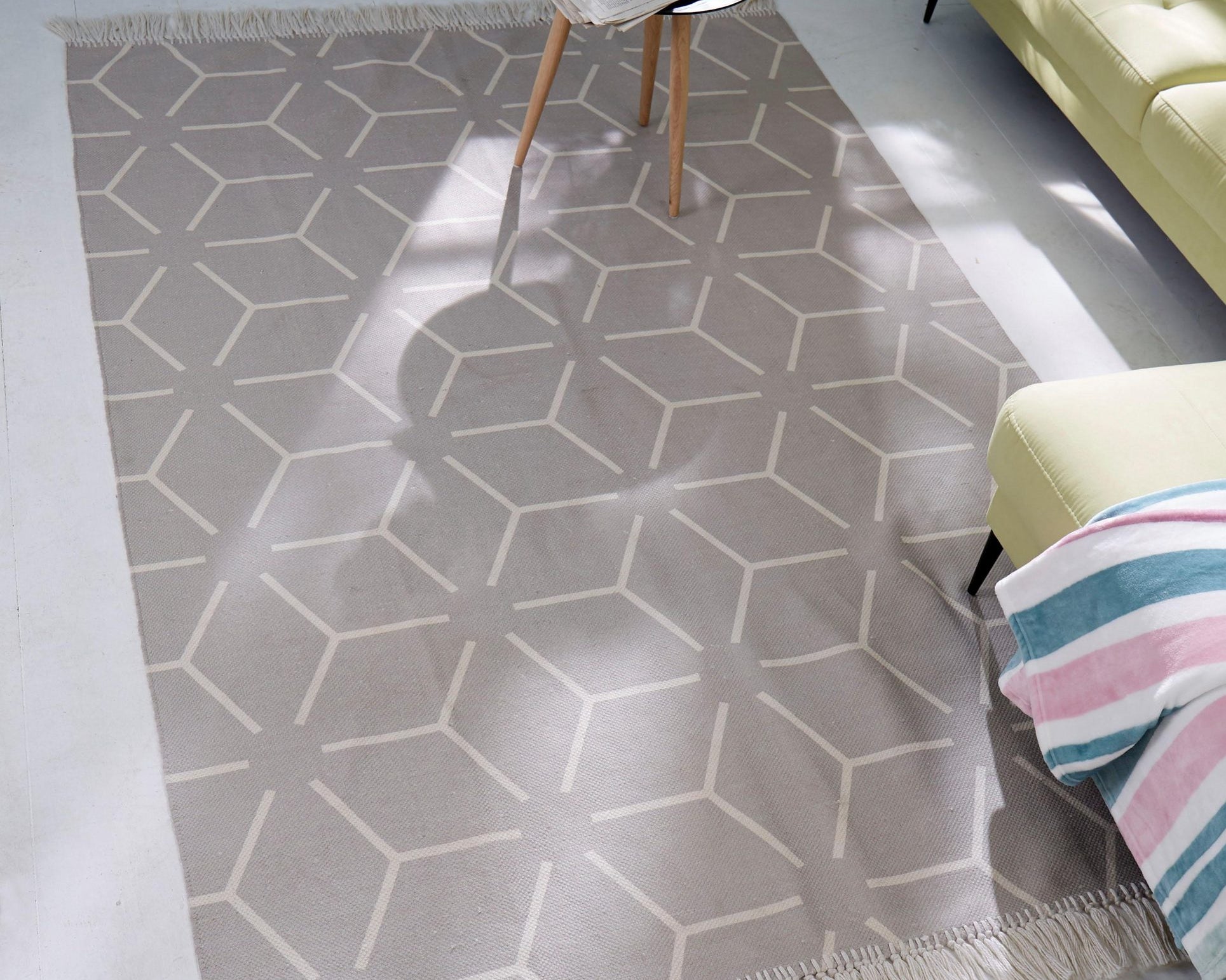 Covor Tocara 120 × 180 cm, taupe, fir scurt Arboteca