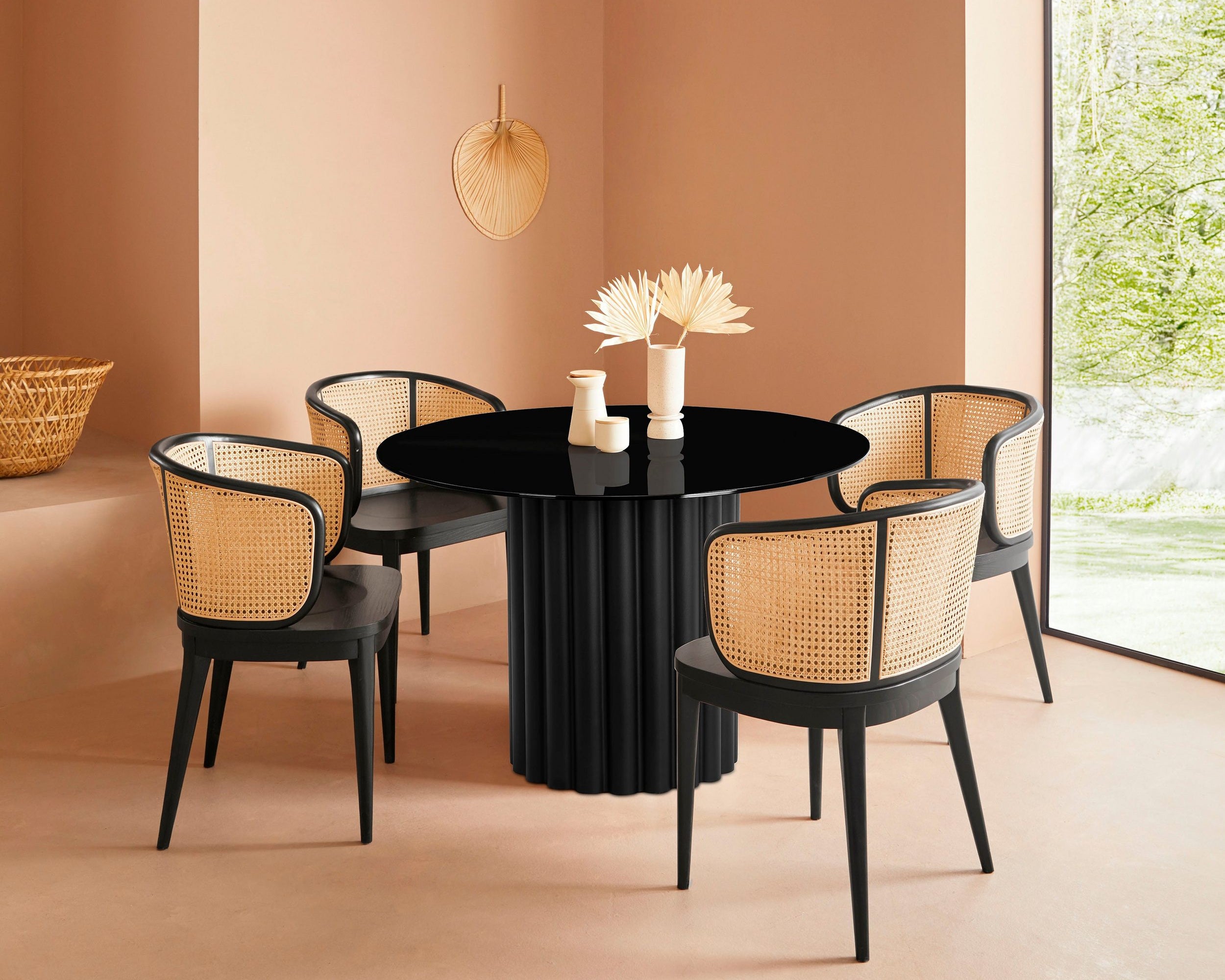 Masă sticlă Shaye, picior metalic, negru, 120 cm Arboteca