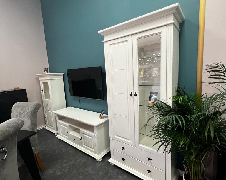 Set living lemn masiv Amelie, dulap cu vitrină, comodă și vitrină, alb Arboteca
