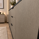 Comodă MENORCA cu corp negru, 3 sertare și 2 uși, fronturi MDF maro cu textură liniară, 150x40x80 cm Arboteca