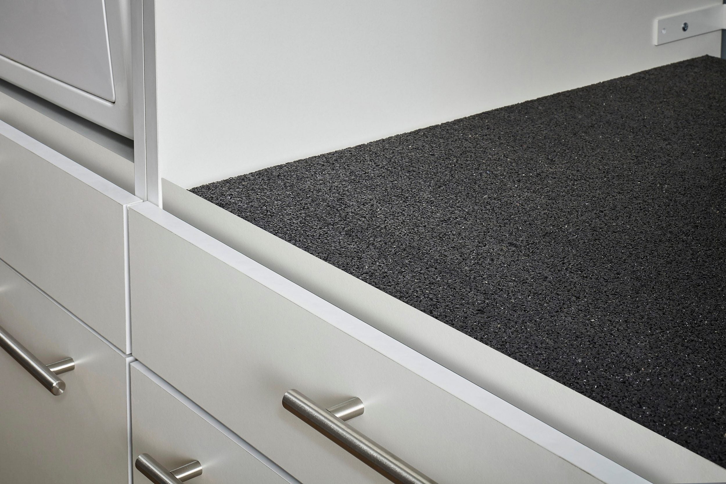 Dulap Masină Spălat Laundreezy, alb, 117.5 cm lățime Arboteca