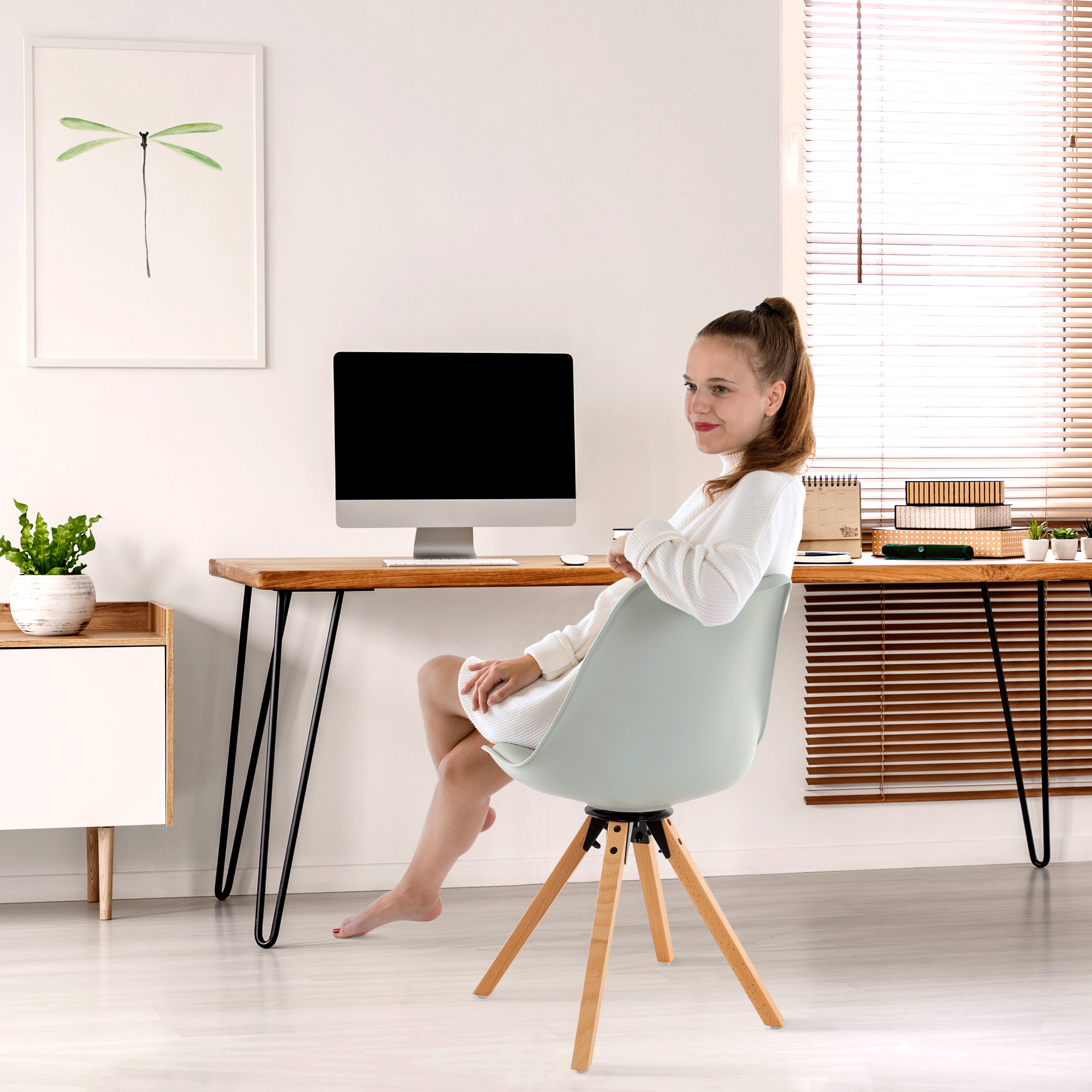 Scaun pivotant elegant SANTENA, gri deschis, piele ecologică, 48x57.5x82.5 cm Kondela