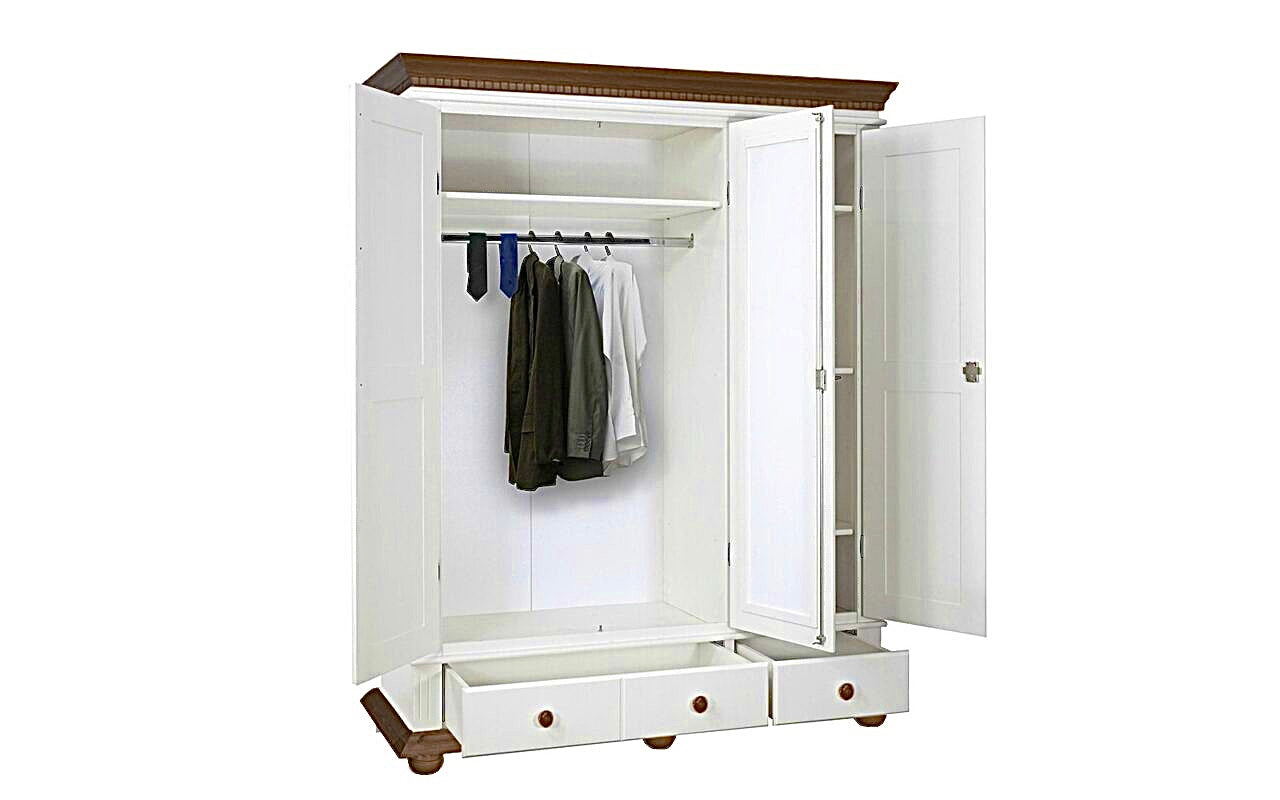 Dulap din lemn masiv cu trei usi Bavaria Arboteca