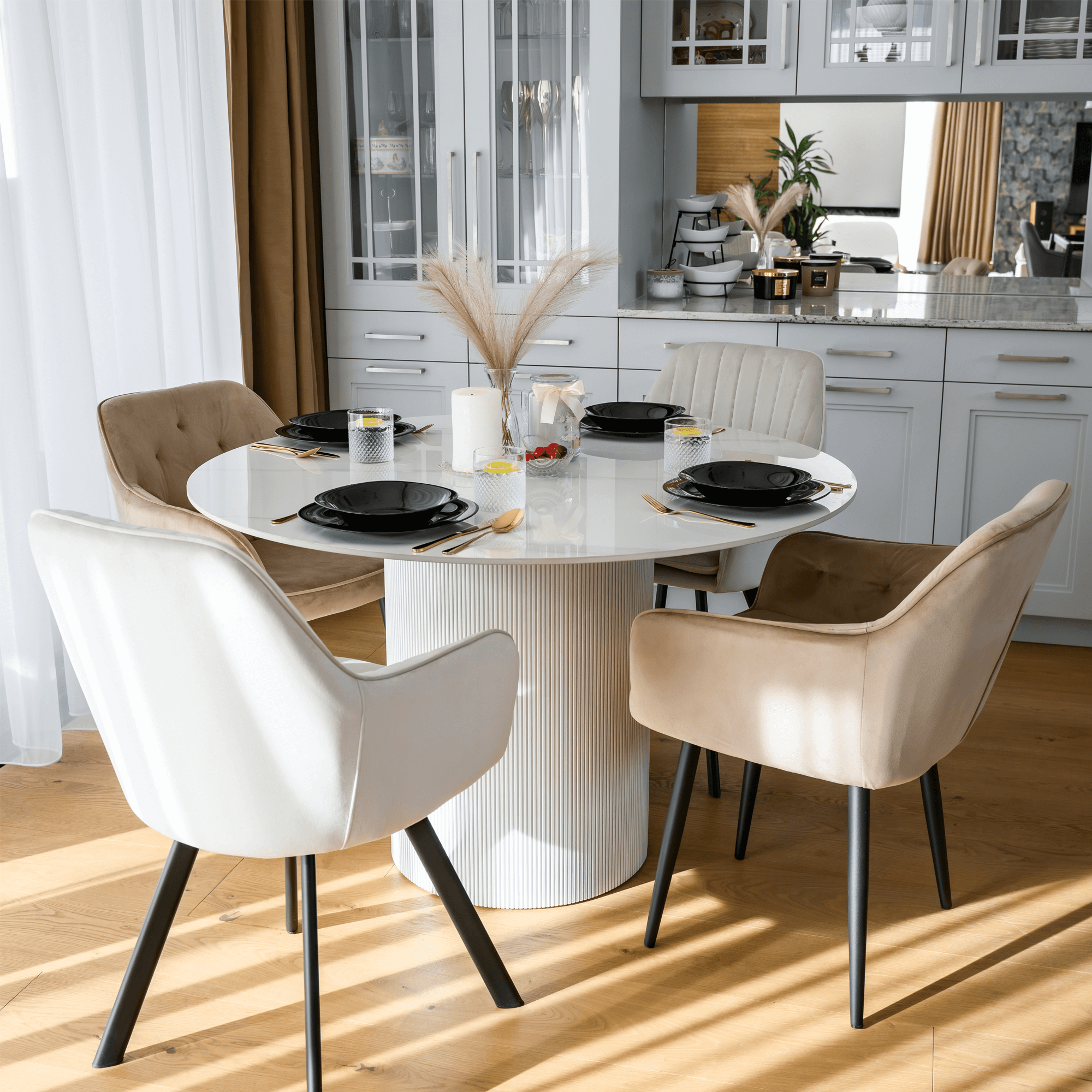 Masă de sufragerie MODICA TIP 1, marmură albă/MDF, diametru 120 cm Kondela