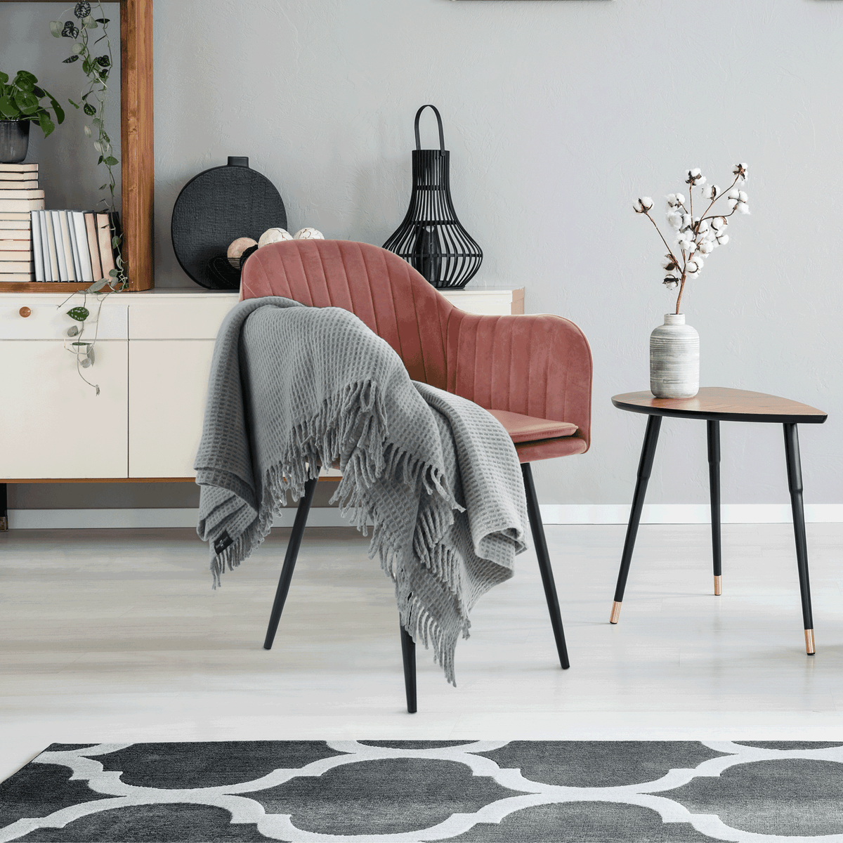 Fotoliu de design BASSANO, catifea Velvet roz maroniu, catifea/metal, 56x55x82 cm Kondela