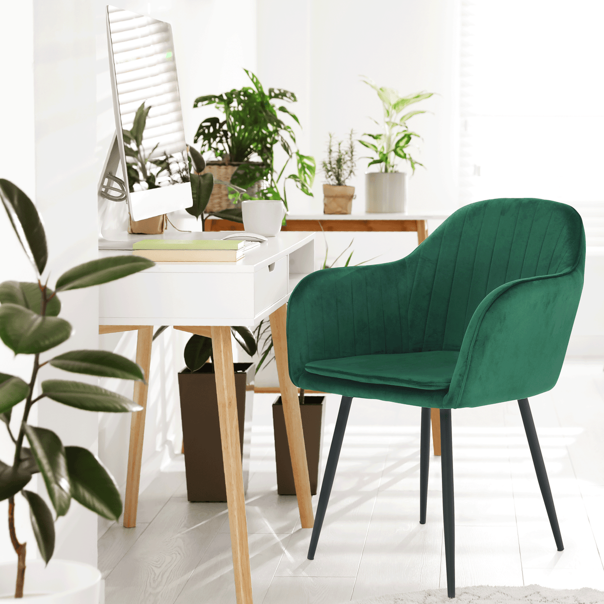 Fotoliu de design BASSANO, catifea Velvet smarald, catifea/metal, 56x55x82 cm Kondela